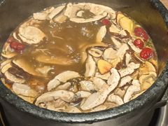 -蘑界·野生菌火锅(深业上城店)