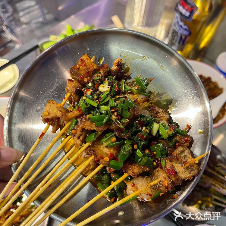 有一说一，岳阳烧烤真的比长沙烧烤好吃😋