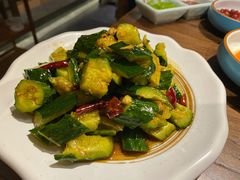 拍黄瓜-明洞阿姨·韩式酱蟹烤肉·创意料理(三元桥店)