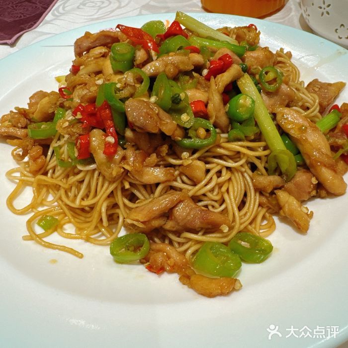 凯鸽酒楼•雁北民间菜(华北星店)鲜椒鸡捞面图片