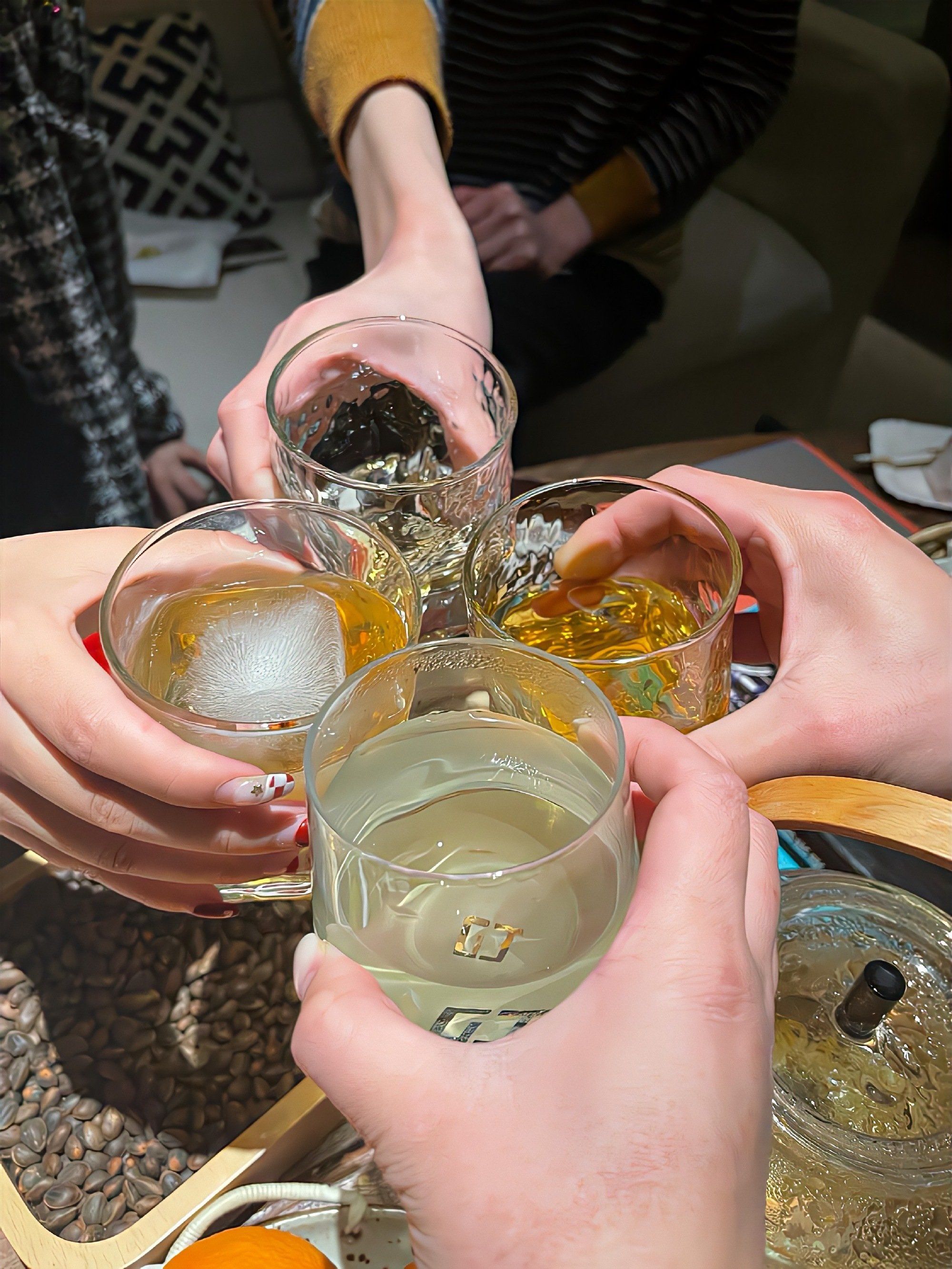 有空一起喝酒,没空各自生活!