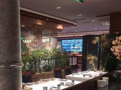 -八府香鸭·啫啫煲(华山路店)