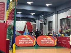 -悦动体能篮球羽毛球网球(三里河店)