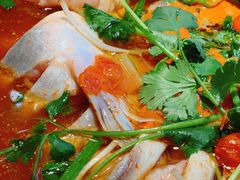 -野山舂·贵州现舂酸汤火锅(鸿通城店)