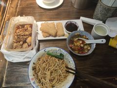 -张氏宽窄巷成都名小吃(茂业百货华强北店)