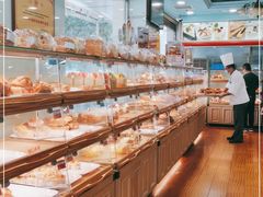 面包甜点陈列柜-新侨三宝乐面包店(崇文门店)