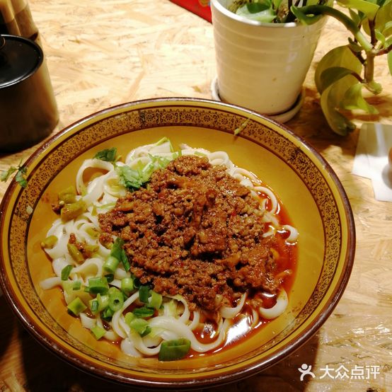 牛府骨汤炒刀削面(鞍山西道店)