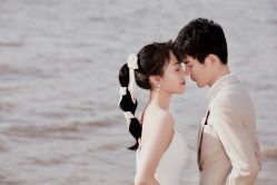 -雪中彩影婚纱摄影·微光艺术中心