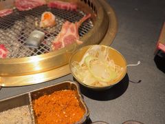 -铭牛烧肉·和牛海鲜自助(高新月牙湖店)