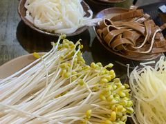 -黄潇洒老火锅(九眼桥宏济巷店)