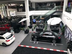 -上海星瀚奔驰4S店(红柳路店)