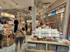 -猫的天空之城概念书店(北戴河蔚蓝海岸店)