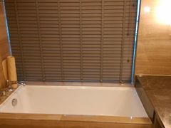 浴缸-上海松江假日酒店