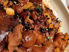 乡里盐菜烧猪脚-渔乡米香·剁椒鱼头(四方坪店)