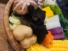 -湊湊火锅·茶憩(杭州湖滨银泰in77店)