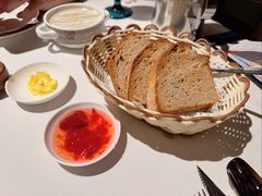 黑咧吧配黄油-俄士厨房(五棵松华熙LIVE店)