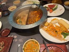 -牛YO寿喜烧·铁板烧和牛火锅自助(市府恒隆店)