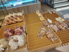 -顶东面包花园·生日蛋糕(世博店)
