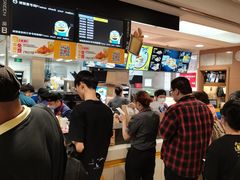 -麦当劳(轻轨曹杨路店)