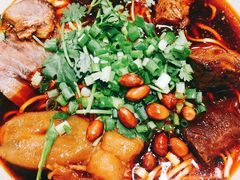 牛肉面-车沾巷·重庆老味豌杂面