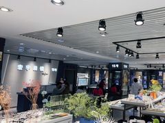 -宏宇眼镜蔡司依视路折扣店(兆佳眼镜城店)