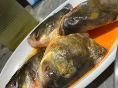 -忘情水鱼头·鲜鱼火锅(滨江中路店)