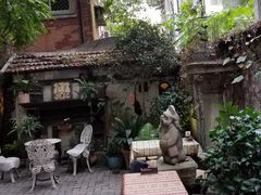 -古董花园(思南路42弄小区店)