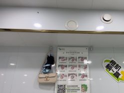 -苗医生专业祛痘·皮肤管理