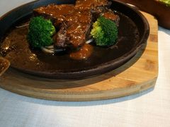 燃焰朗姆牛排-俄士厨房(万松园店)