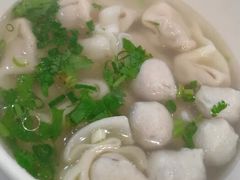 -手劲鱼丸馄饨铺(哈一百店)