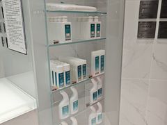 -福奈特洗衣洗鞋(宝华广场店)
