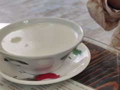 花生杏仁糊-周大娘牛乳(旧寨古村总店)