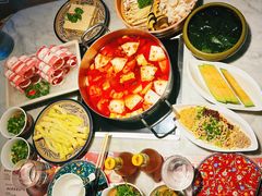 -尚尚仙·酸汤猪手·猪肚鸡火锅(华联万柳购物中心店)