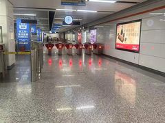 -盈丰路(地铁站)