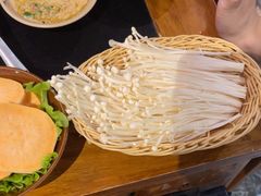 -辣莊重庆老火锅(威海高铁站韩乐坊店)