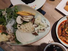 -龙聚德北京烤鸭(沙坪坝华宇A馆店)