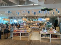 -猫的天空之城概念书店(北戴河蔚蓝海岸店)