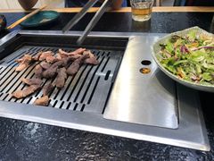 -臻牛烤肉