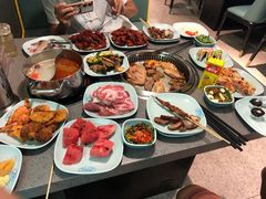 -金滏山烤肉·海鲜·火锅自助餐厅(襄阳万达店)