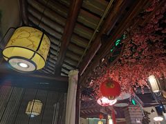-韵秋荷(宝山龙湖天街店)