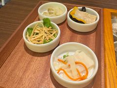 -良米山·云南野生菌过桥米线(上海首店)