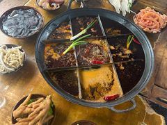 -正南齊北重庆老火锅(光华村直营店)