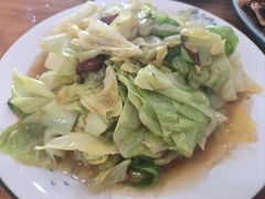手撕包菜-美顺香食府鱼头老店(雪野湖店)