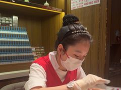 -海底捞火锅鲜切牛肉主题店(长寿路店)