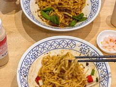 -李与白包子铺(桐梓林店)