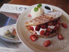 -ROAST coffee & eatery