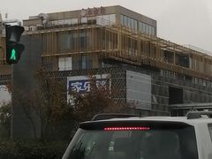 -新田360广场(上海华侨城店)
