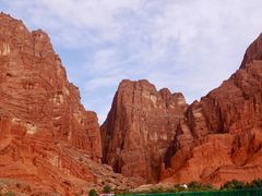 -天山神秘大峡谷
