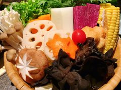 -湊湊火锅·茶憩(新中关购物中心店)