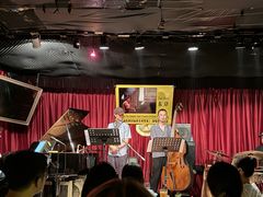 -东岸Cafe 爵士俱乐部